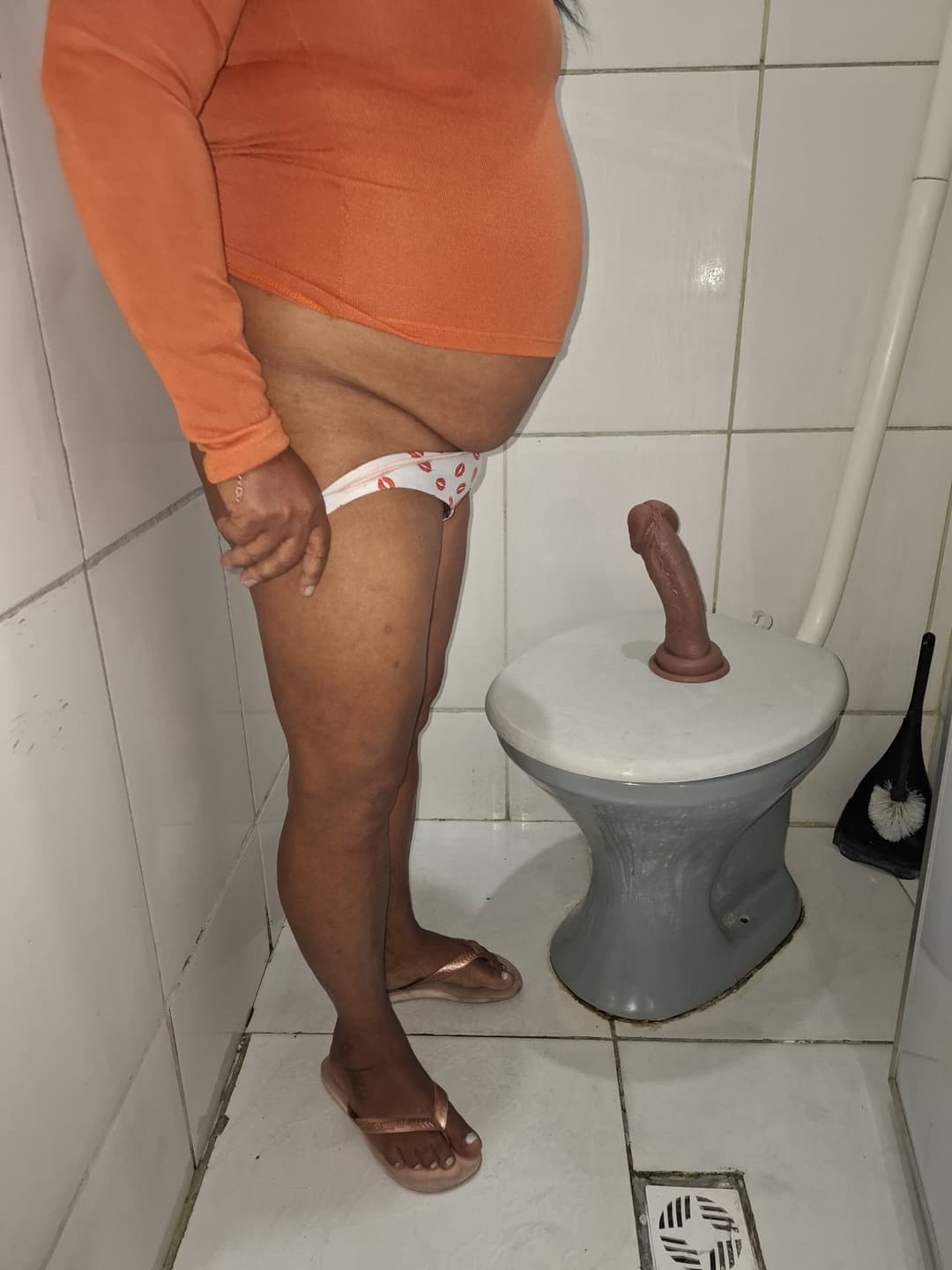 20251022_195540 julia bang bang