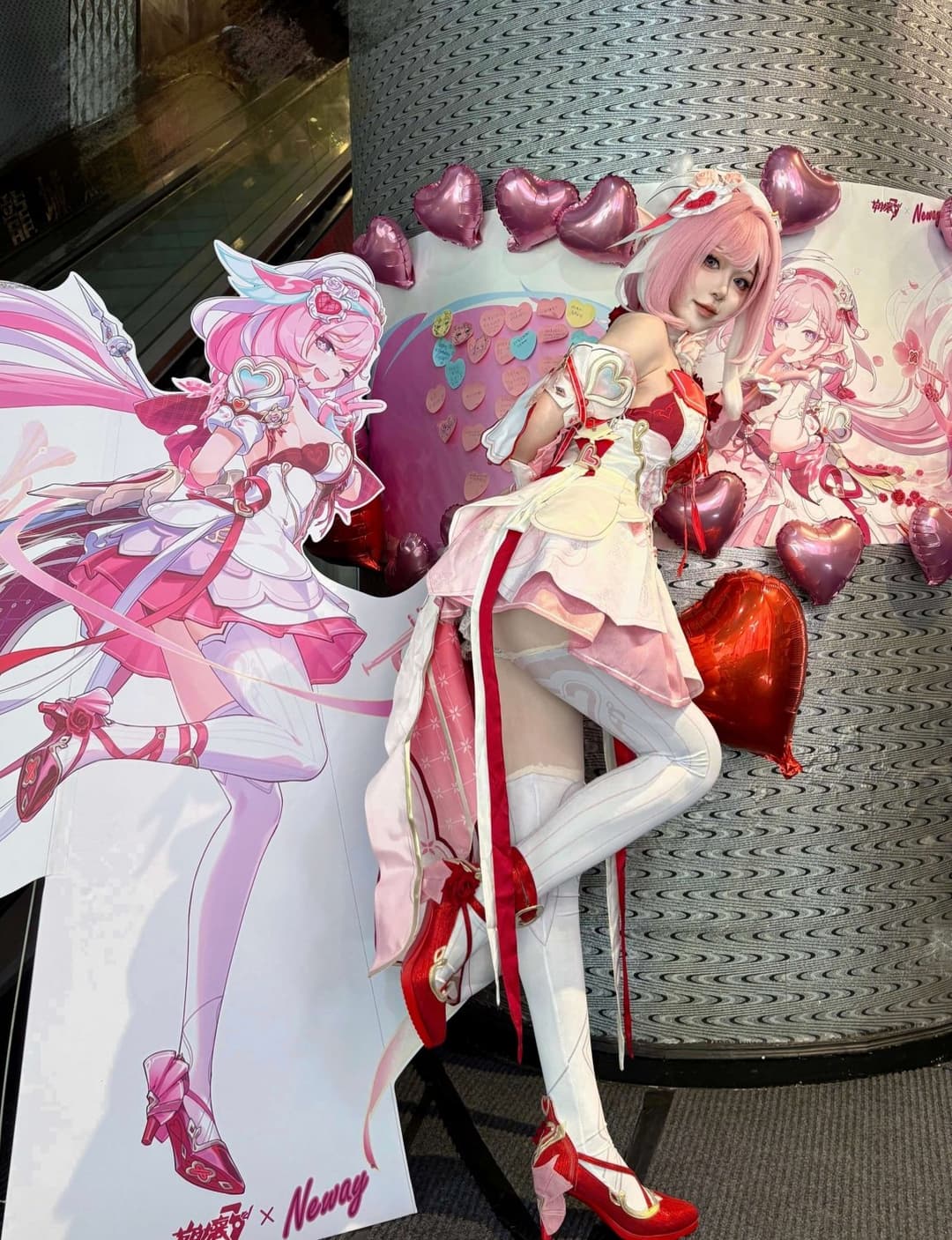 Hot sexy cute cosplay need cum trib or jerk trib, dm me!