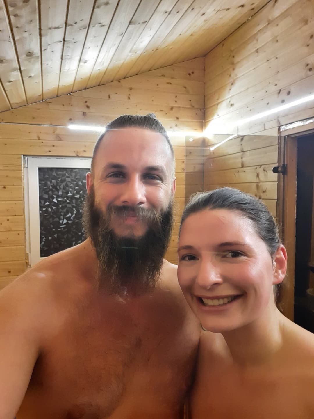Sauna and cool down ? dont be shy? i would love to Inspire some men, i love to see new ones ???