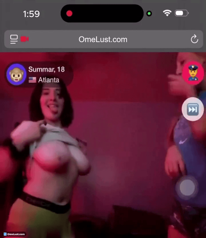 18yo slut flash tits for stranger on cam