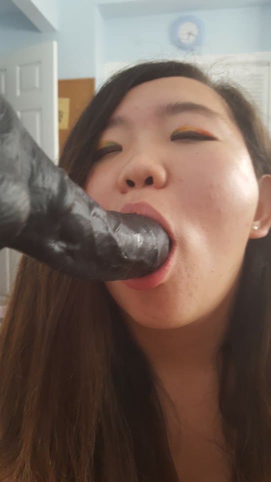 Slutty MILF Kiara loves being shown off