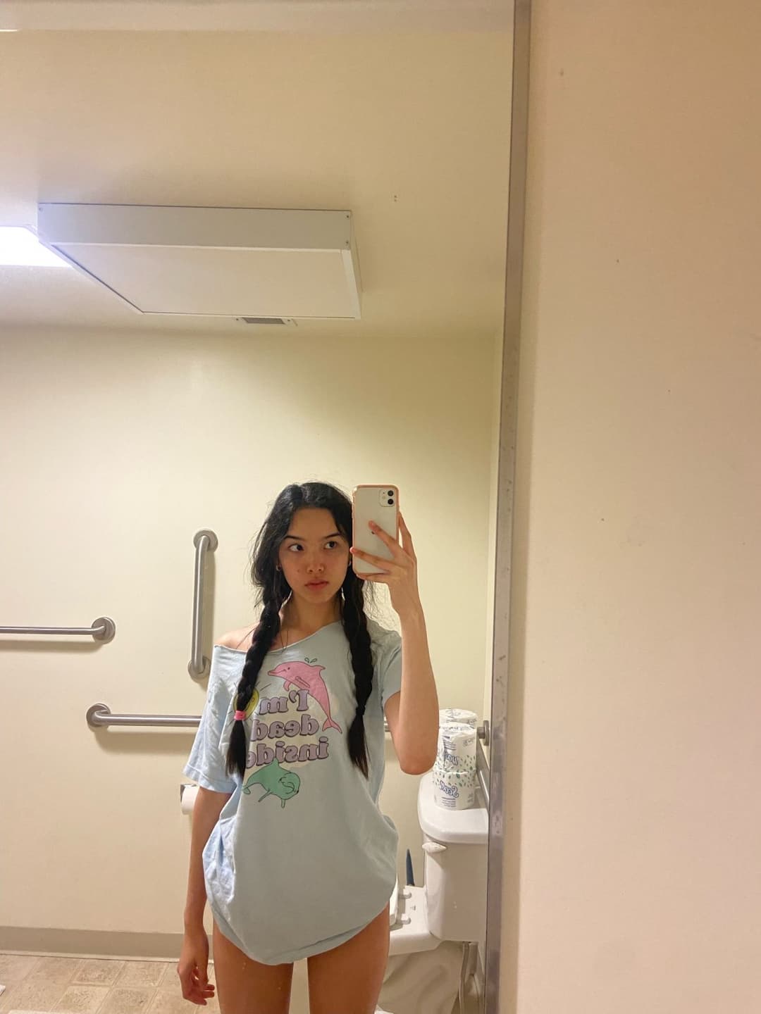 44: Submission- Raquel (20F)