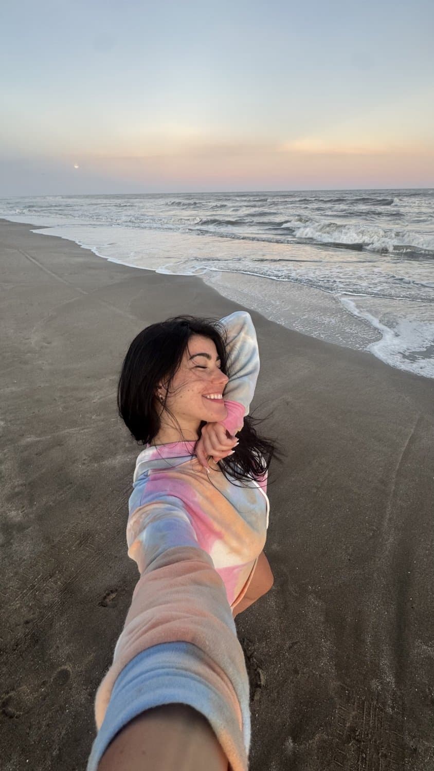 Nothing beats a fit girl showing off her features