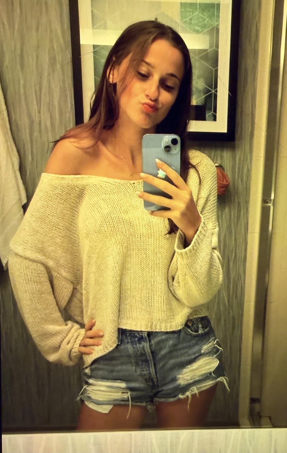 Big Tit 18 year old Sexy Slut Andi