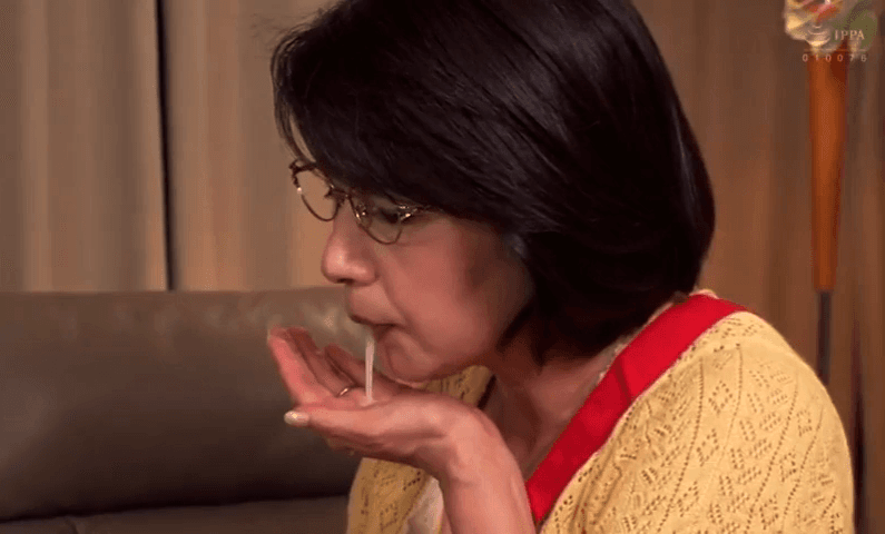 Asian Mom lets her Son cum in her Mouth ??