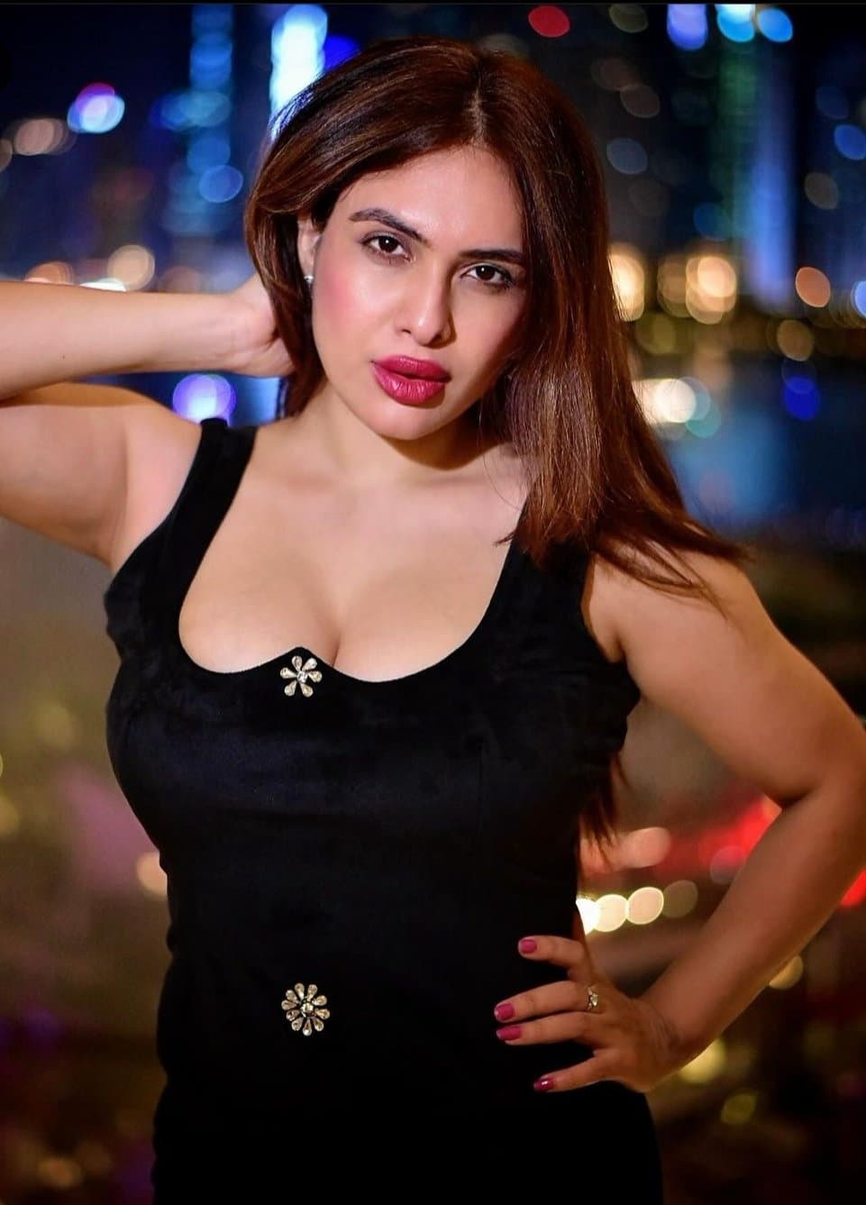 Beautiful punjabi busty babe leaked collection ??? hottest sardarni Muskan kaur randi