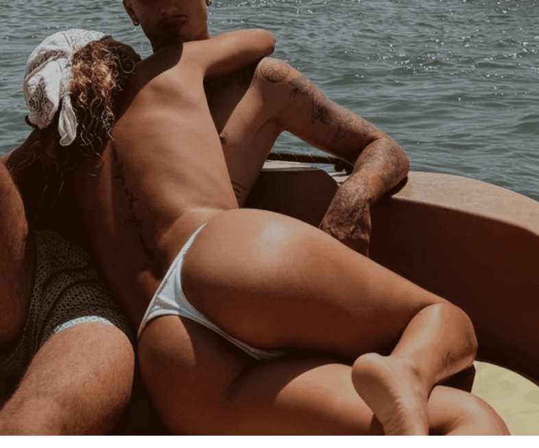 May Roma peitinho durinho adora mascar chiclete Delicia