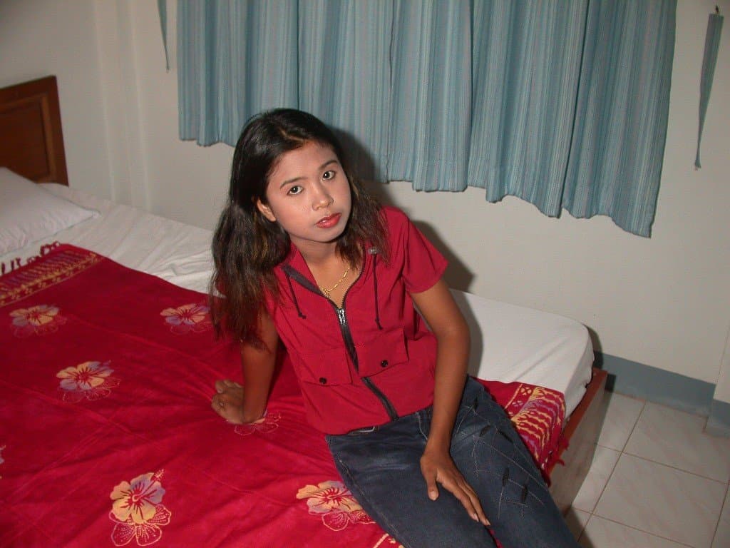 Kei Thai Slut Hotel Worker