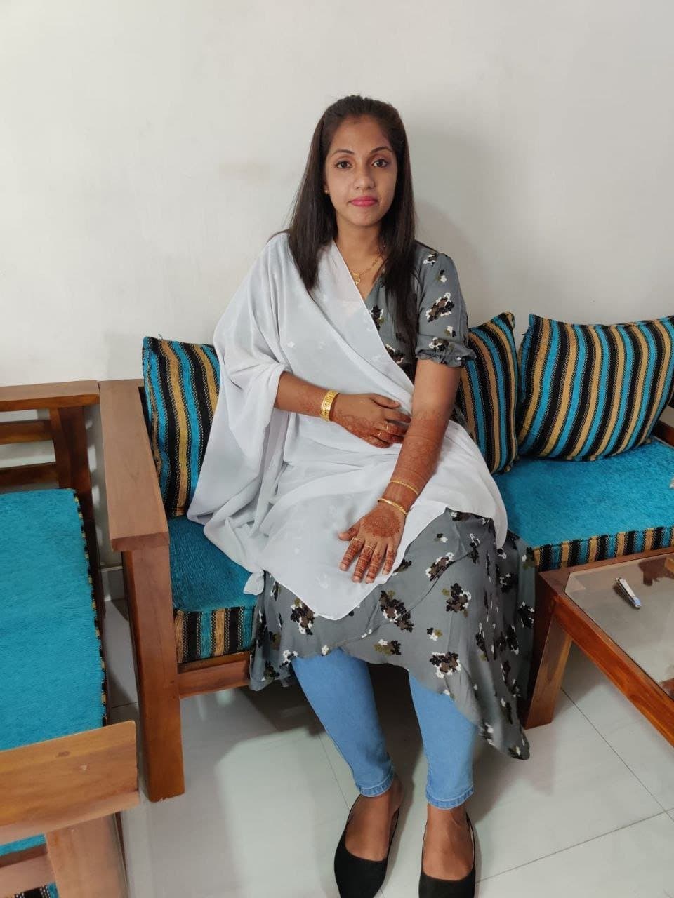 NAUGHTY BUSTY BANGLA GF ? SELFSHOT TEASING