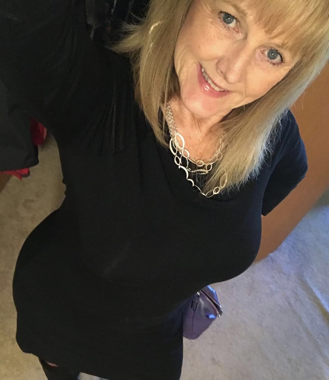 Mature Big Tit Blonde DDcougar