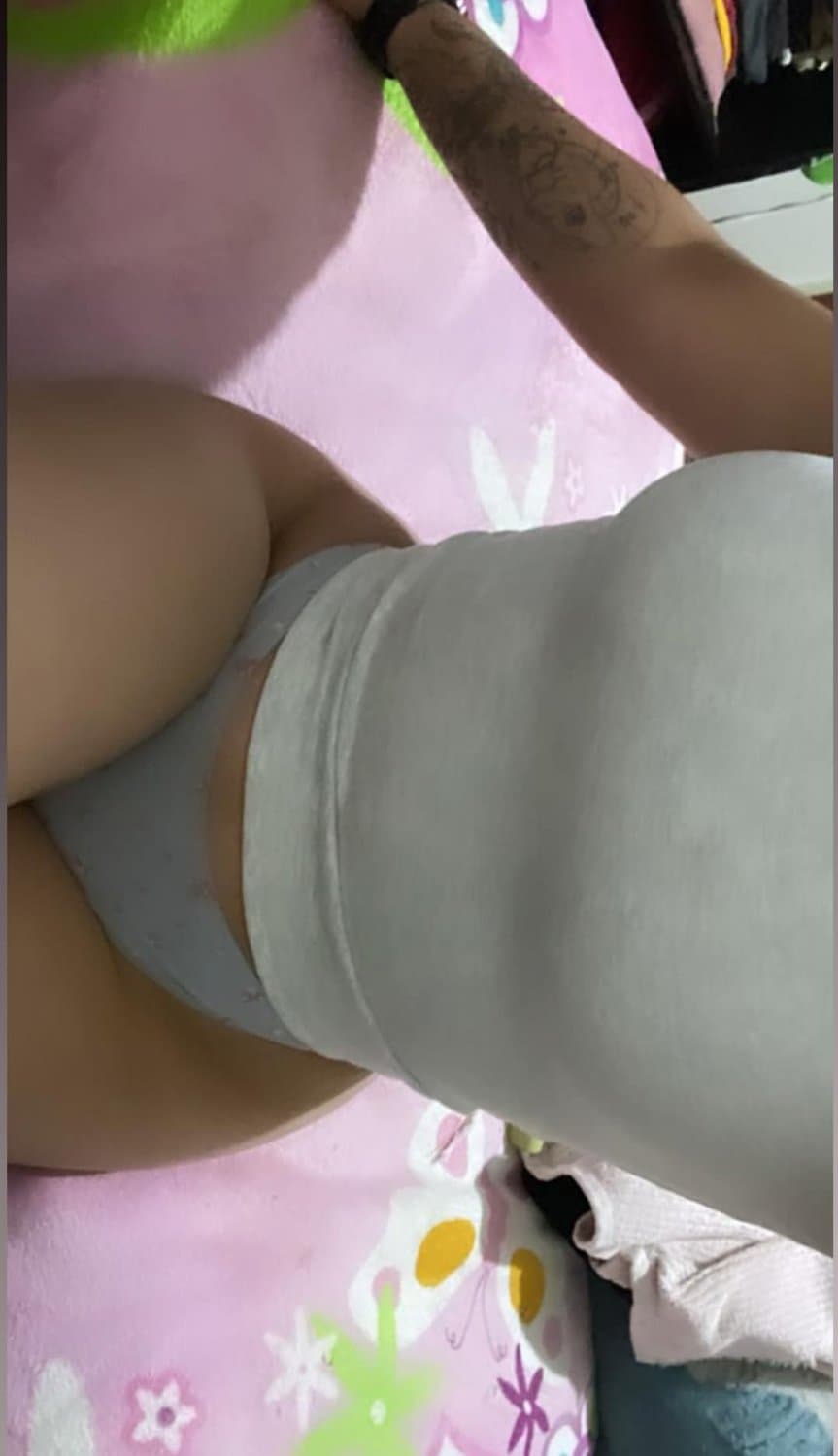 Click to view full size Iris abril cortes