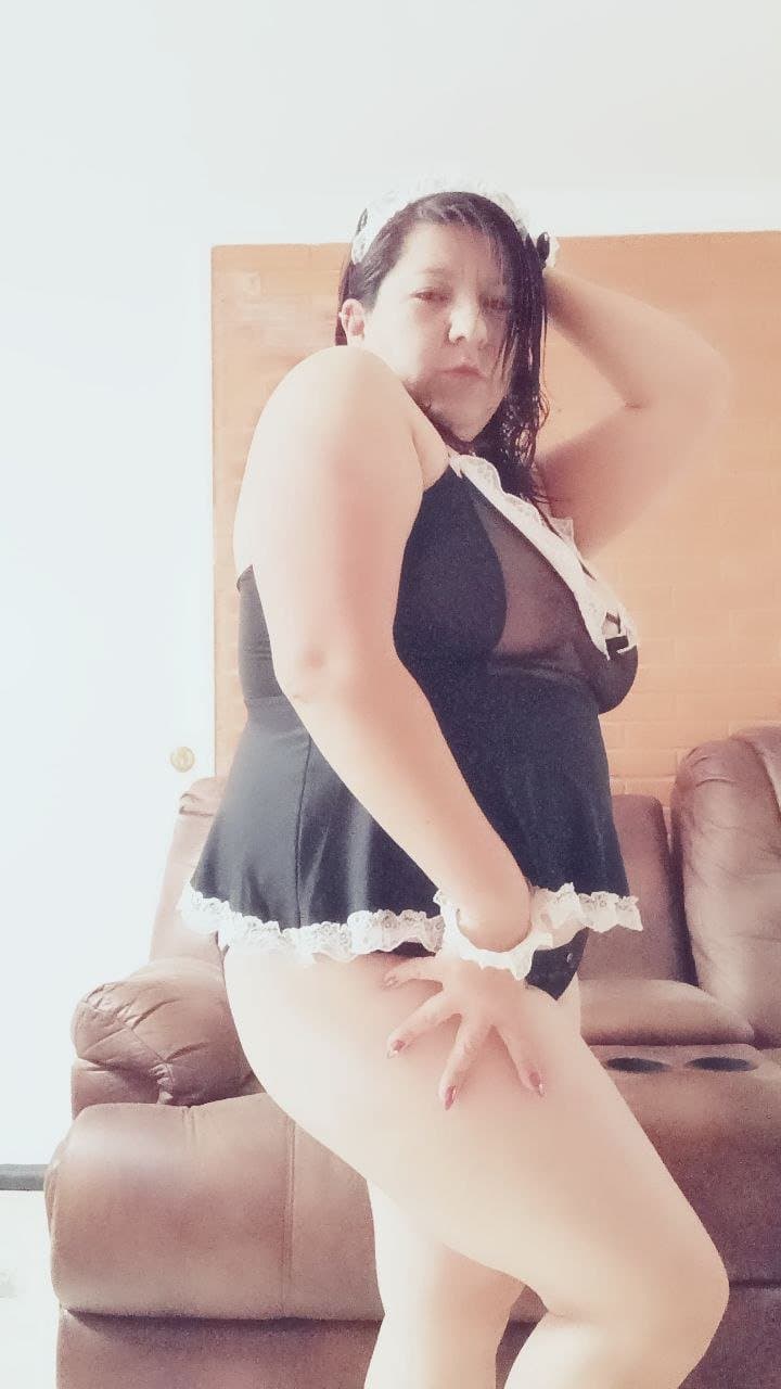 Lety fotos de sirvienta y casuales