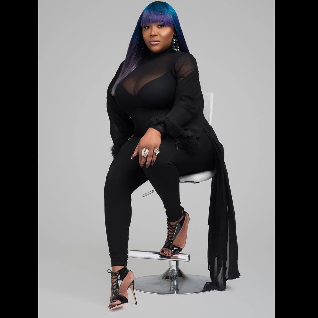 monster-cock-ebony-shemale-ts-madison