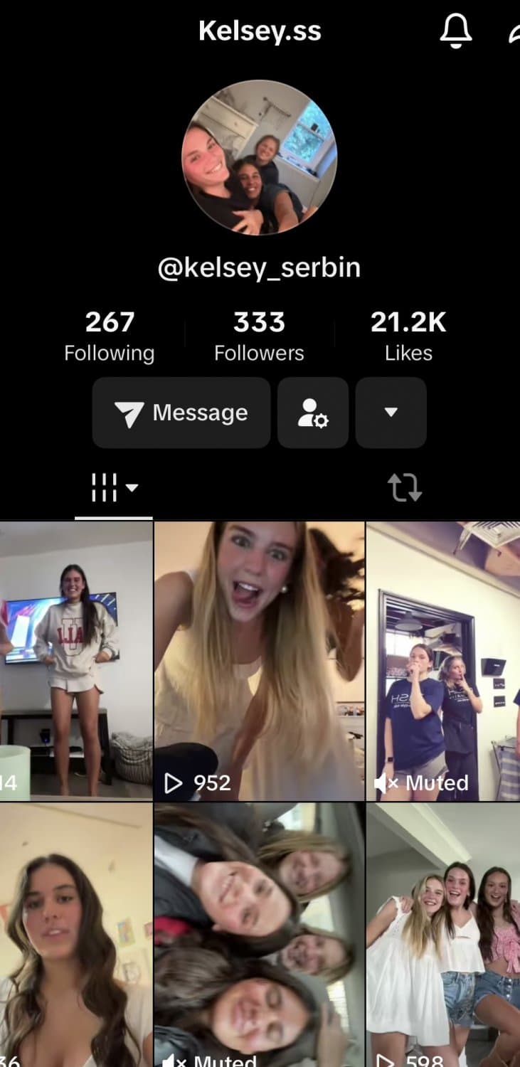 Pawg tiktok teen big bank ?‍? lets boost her followers ?‍?