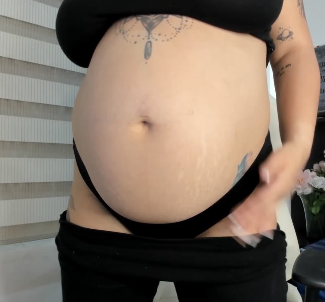 Click to view full size Pregnant Camwhores Pt. 8