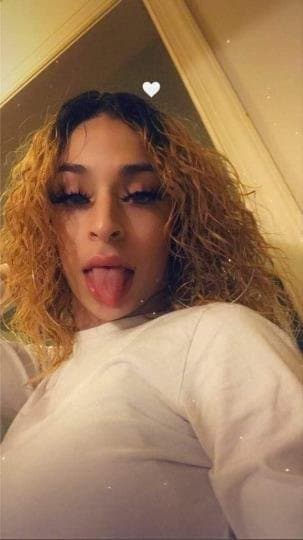 Unique DaBarbie (aka Unique Bankz aka best tranny throat in Chicago), anyone have lost vids?