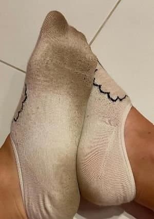 Do my followers enjoy the sock content or do they want more barefeet?