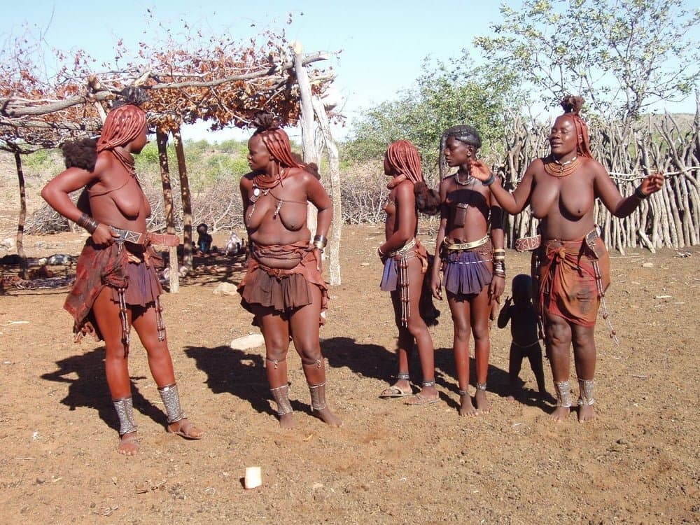 African tribal women