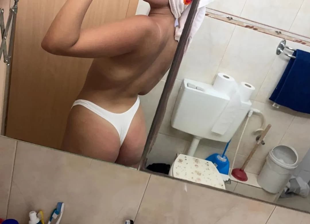 Hot step sister photos leaked