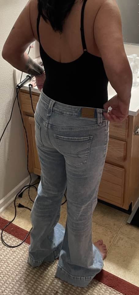 Sexy Thick Amateur Brunette Wife...