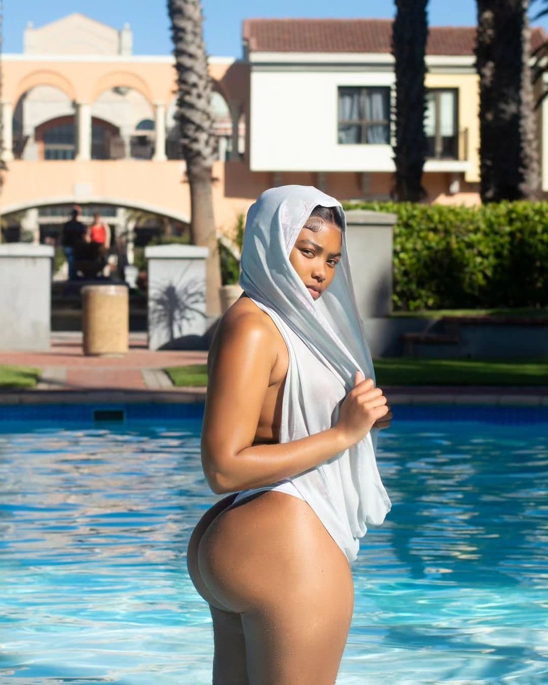 Click to view full size Big Ass South African