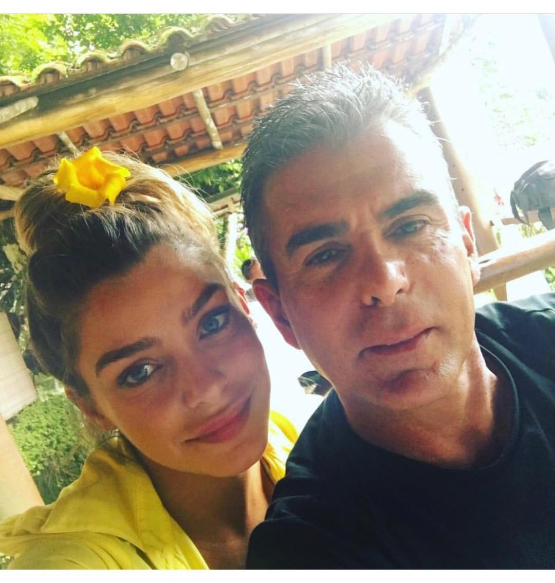 Wife Fucks Husbands Friends