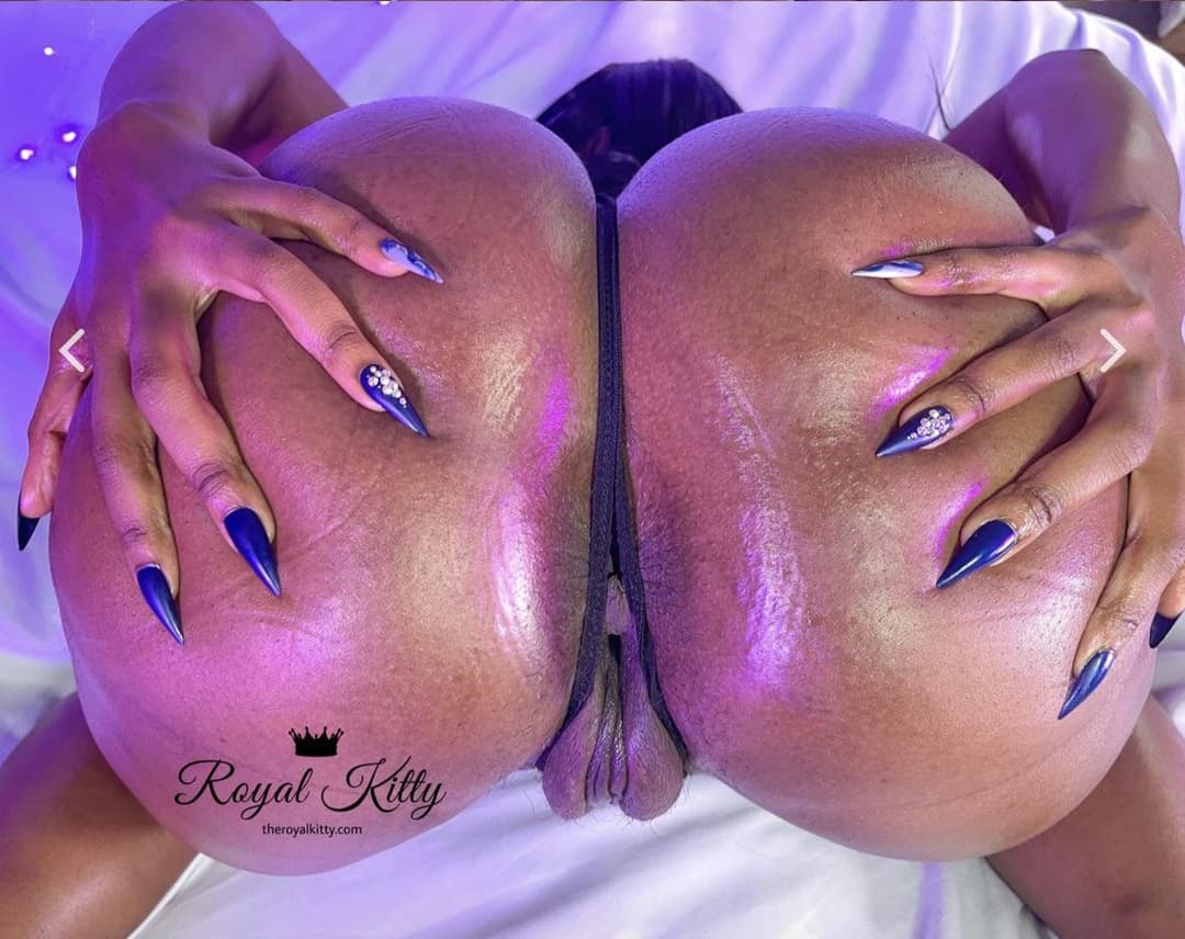 Phat ebony pussy | Fat black pussy | meaty lips | fat coochie black girl