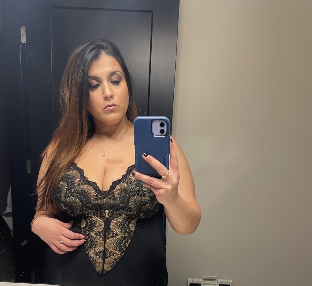 HORNY CHUBBY Indian desi TANKER NRI MILF LIKE SUCKING BWC DEEPTHROAT BLOWJOB IN CAR