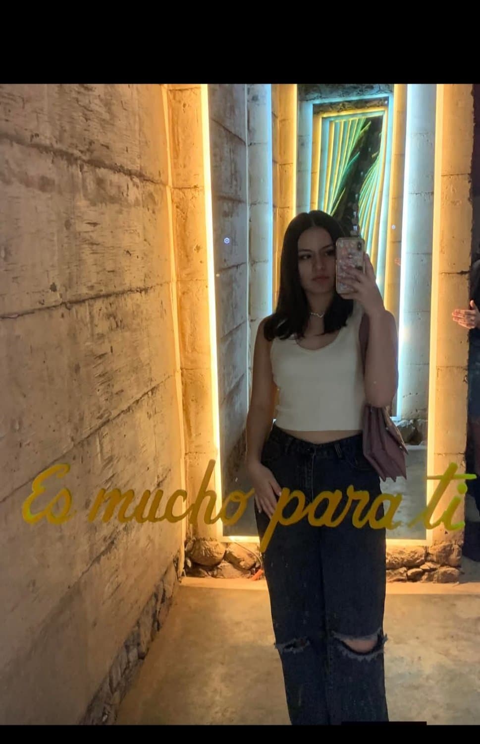 Esperanza adicta al pene