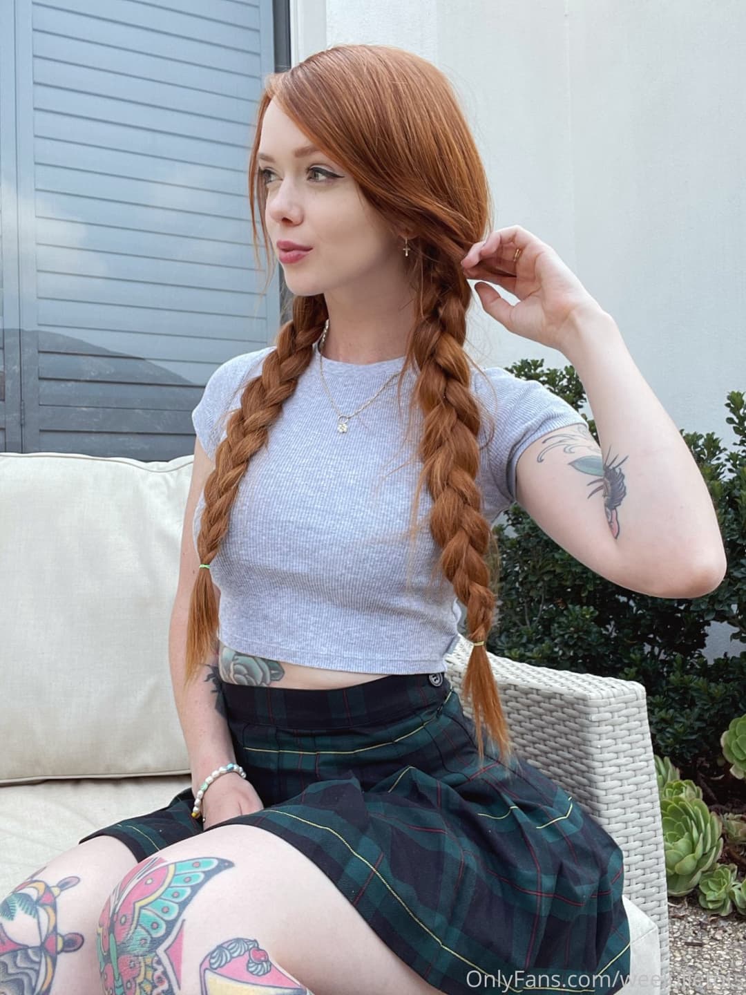 Julie Kennedy aka Lass Suicide (Suicide Girls)