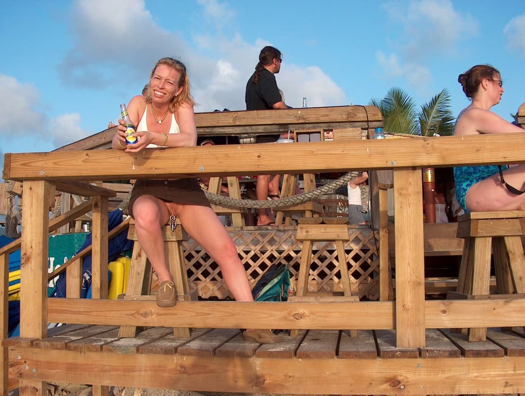 Amateur flasher with cunt piercings