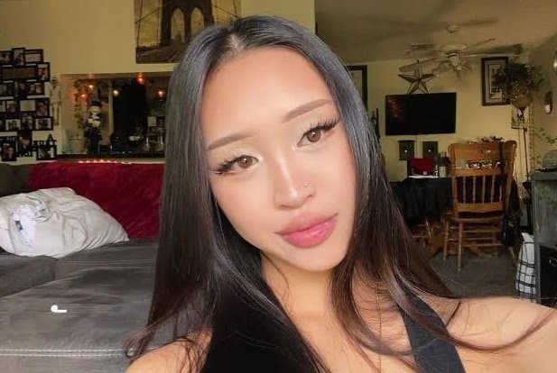 ASIAN AMATEUR LEAKS NASTY HORNY COUPLE BABE115