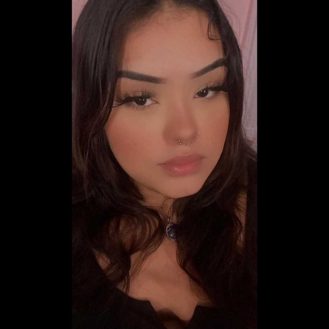 Illinois Slut Maddy Vidal Cheats on bf