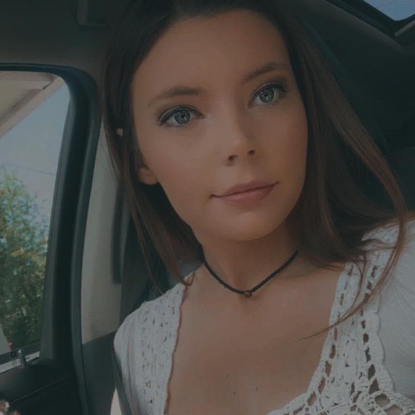 Iced out slut ex is horny 24/7 ready to be a slut