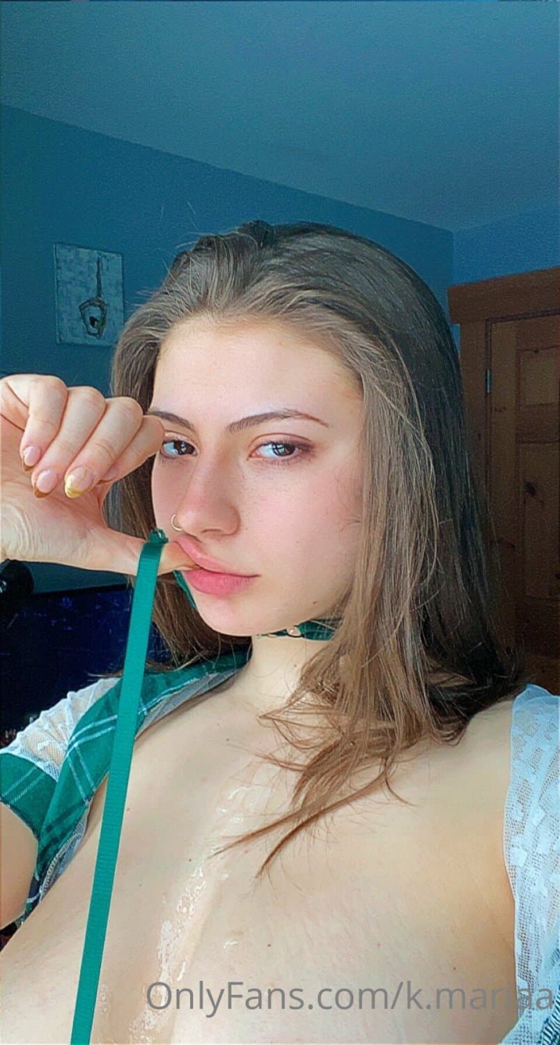 Click to view full size Skinny bi slut orgy and rough pounding