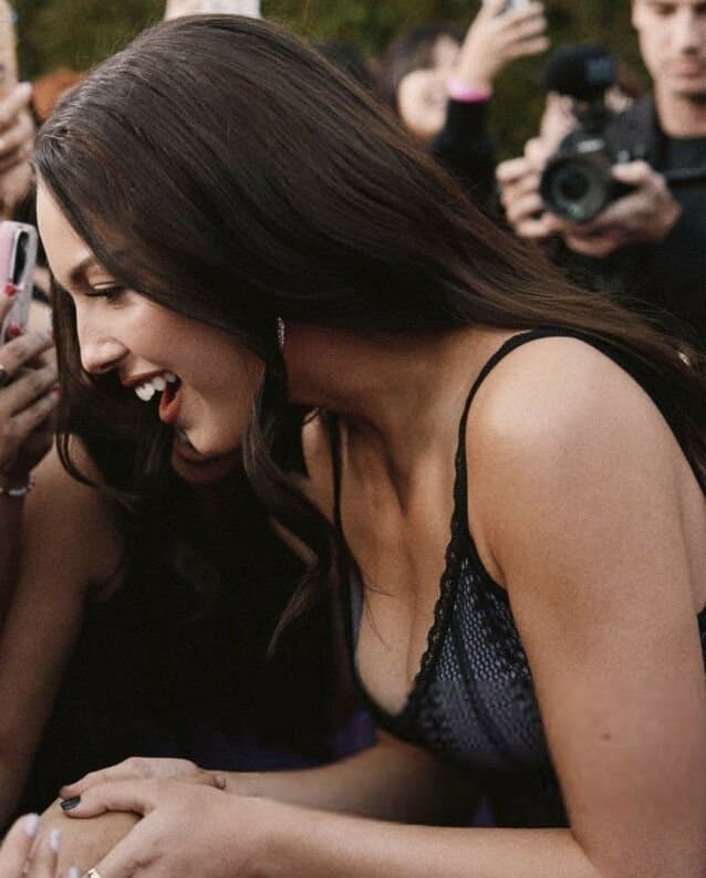 Click to view full size Olivia Rodrigo Is A Such Gorgeous Goddess That Knows How To Drain Me ??