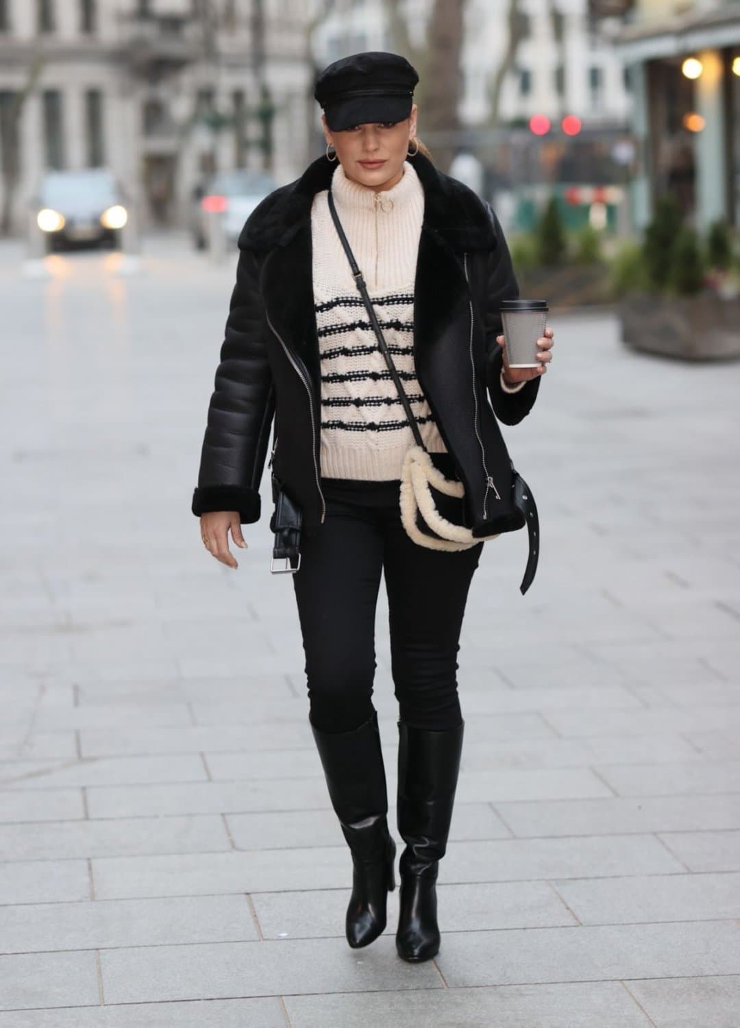 Kelly Brook - Black Knee High Leather Boots