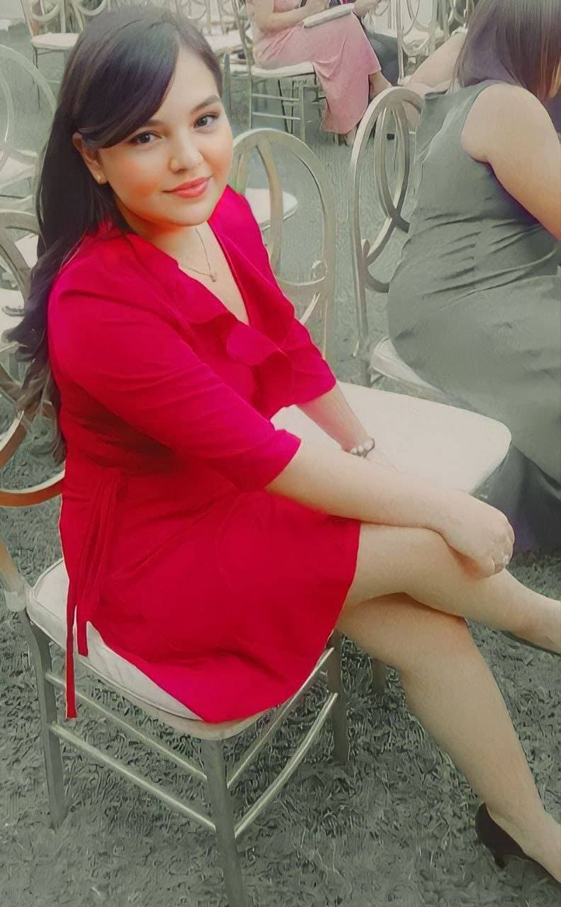 I am a virgin snowbunny, u want fuck me?