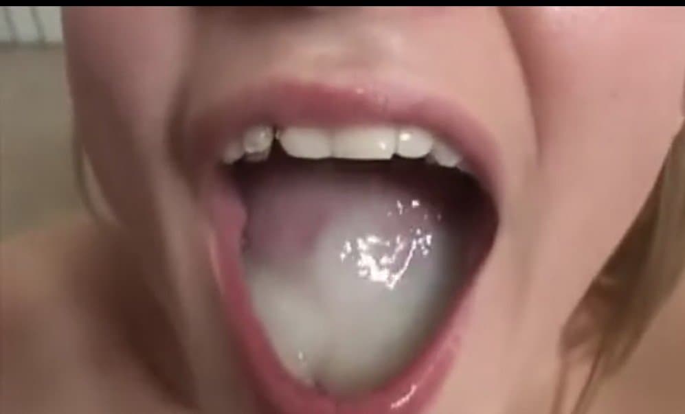 Nutrition facts: Happy women eat more protein.