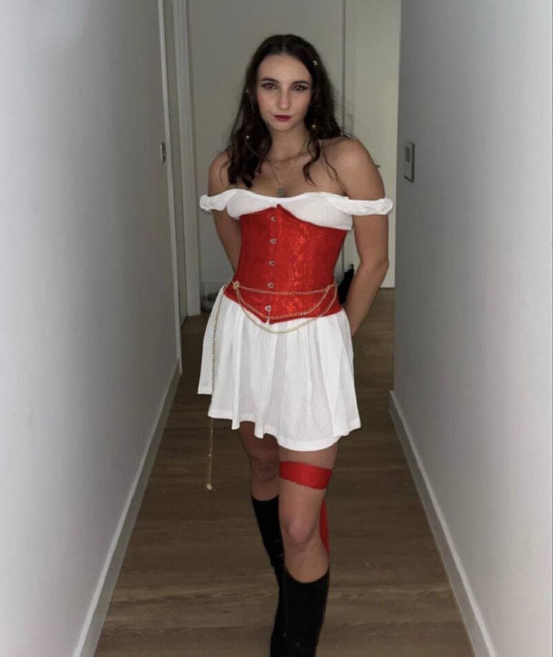 Student slut Ella, 23 Manchester UK Her Telegram is ella_bellax