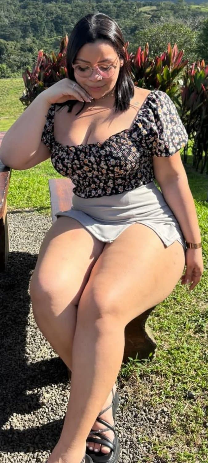 Cavala D+ um corpo desses foi feito pra fazer sexo, gostosa do Cel máquina de sexo transar