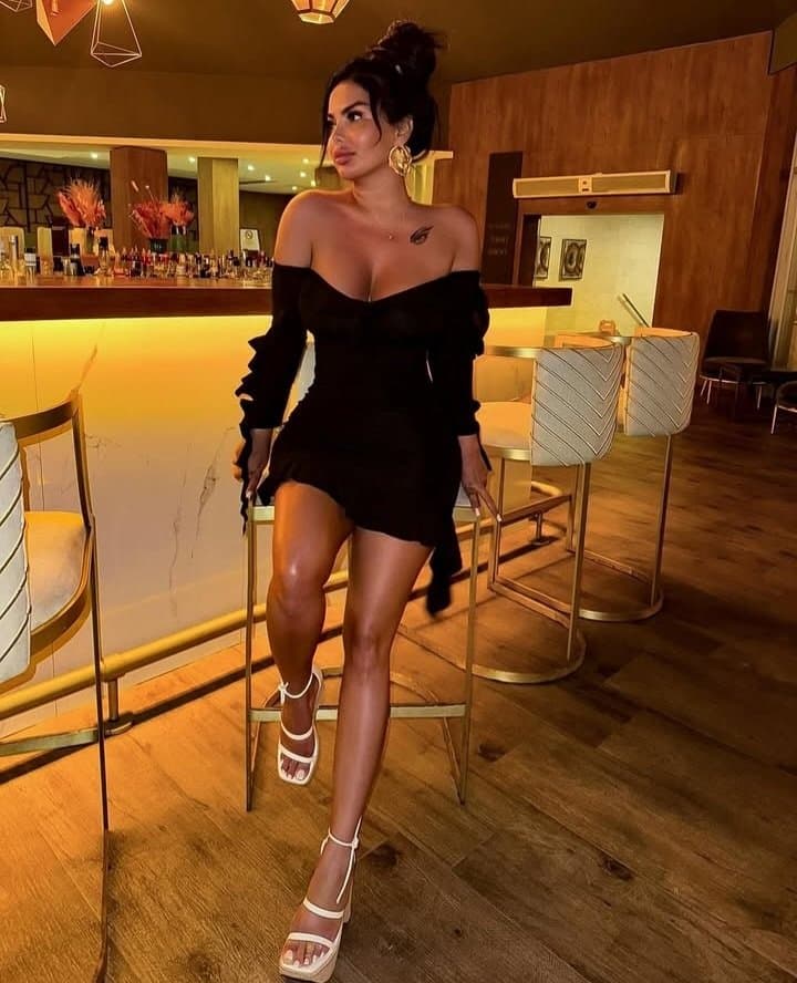 Sexy glamour feet pedicure woman