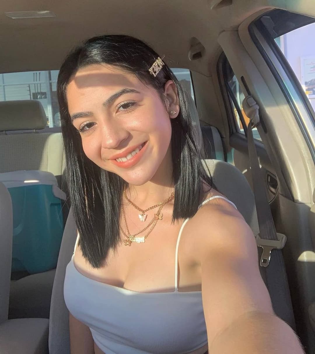 (AI) Requested Latina Beauty Spitroasted (DM for customs!)