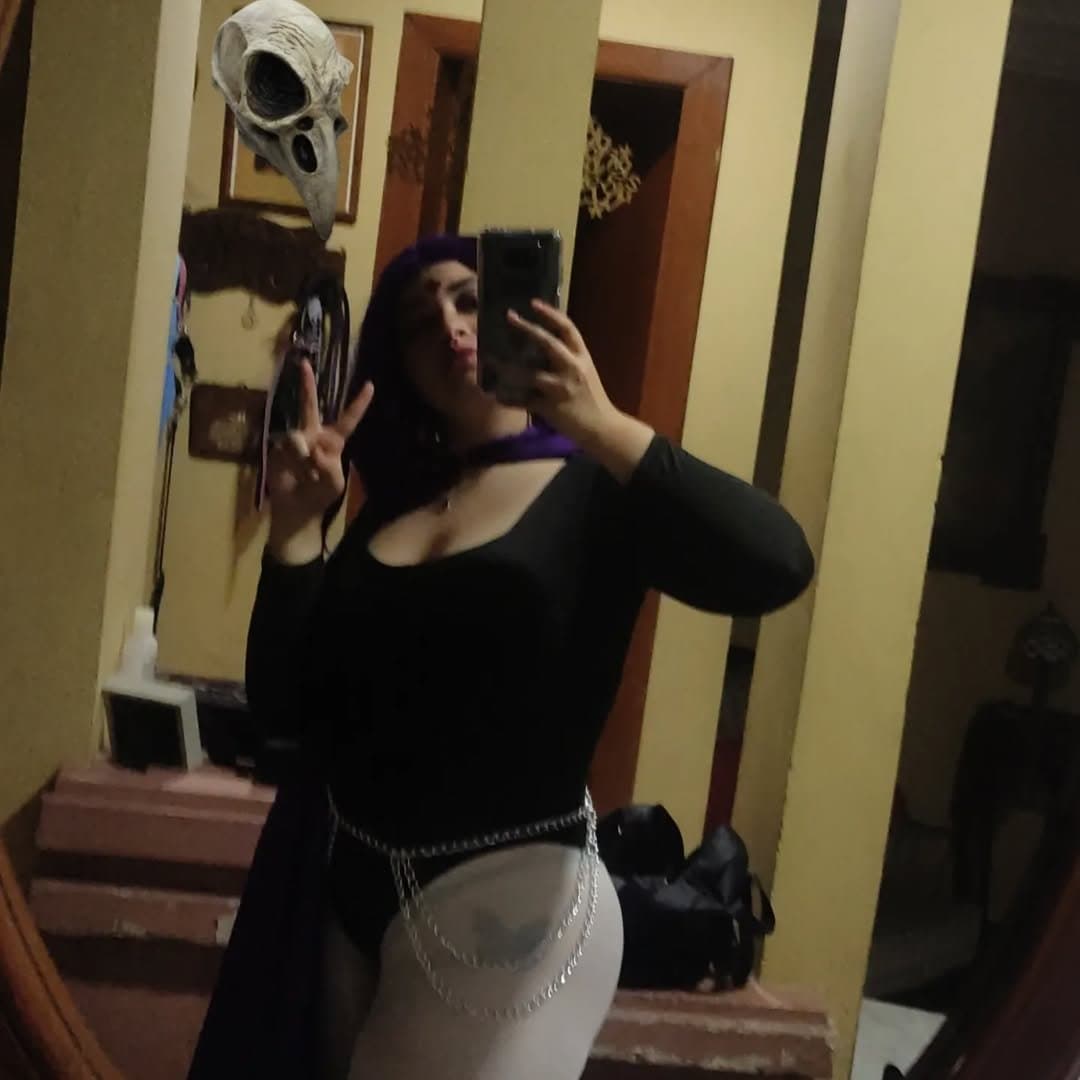 Chave Gomez, Chave.e96, Diana Gomez, dianaleach044, Diana Elizabeth Gomez Leach