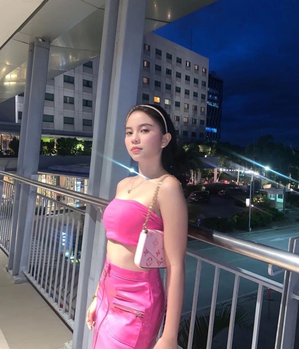 Asian Pinay Teen Couple