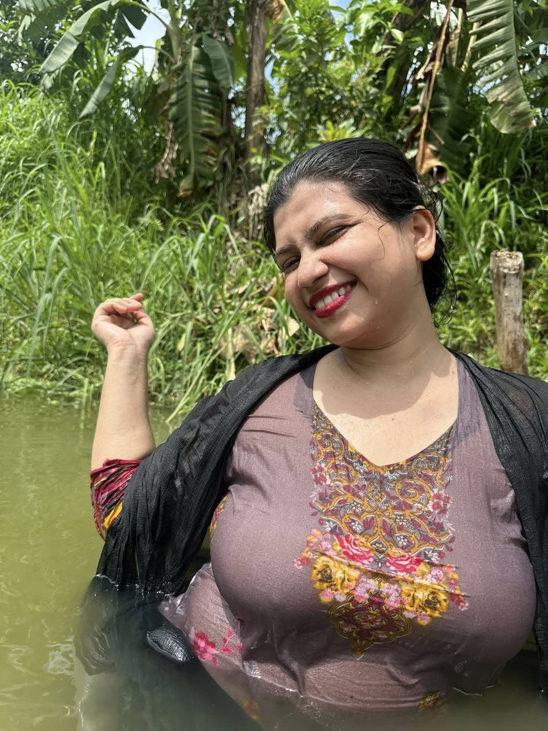 Bangladeshi busty chubby girl rima akter Fingering