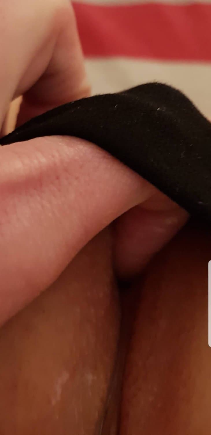 Yvonnethemilf (found my moms nudes in her early 30s)