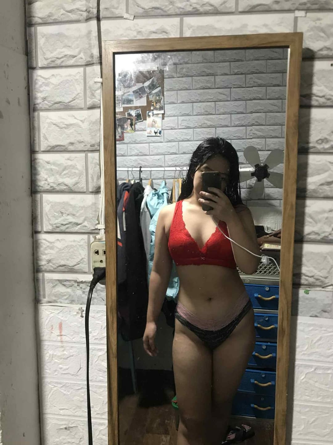 Hot Pinay GF(Open for Threesome DM me)