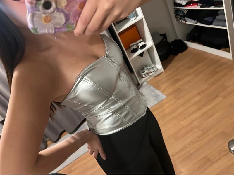 Melina, la plus grosse coquine française de Vinted