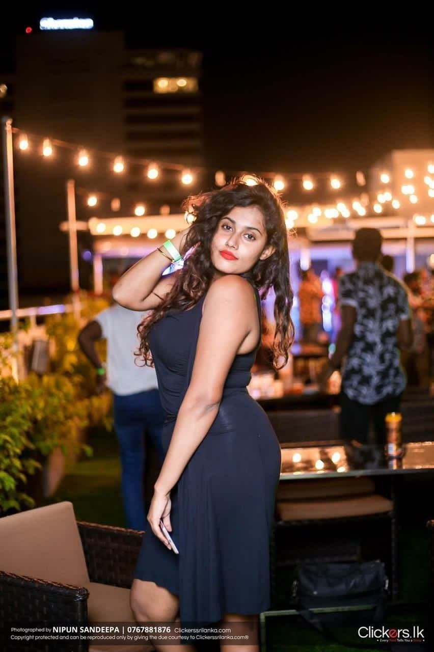 Sri Lankan Lesbian Couple Having Scissor Party